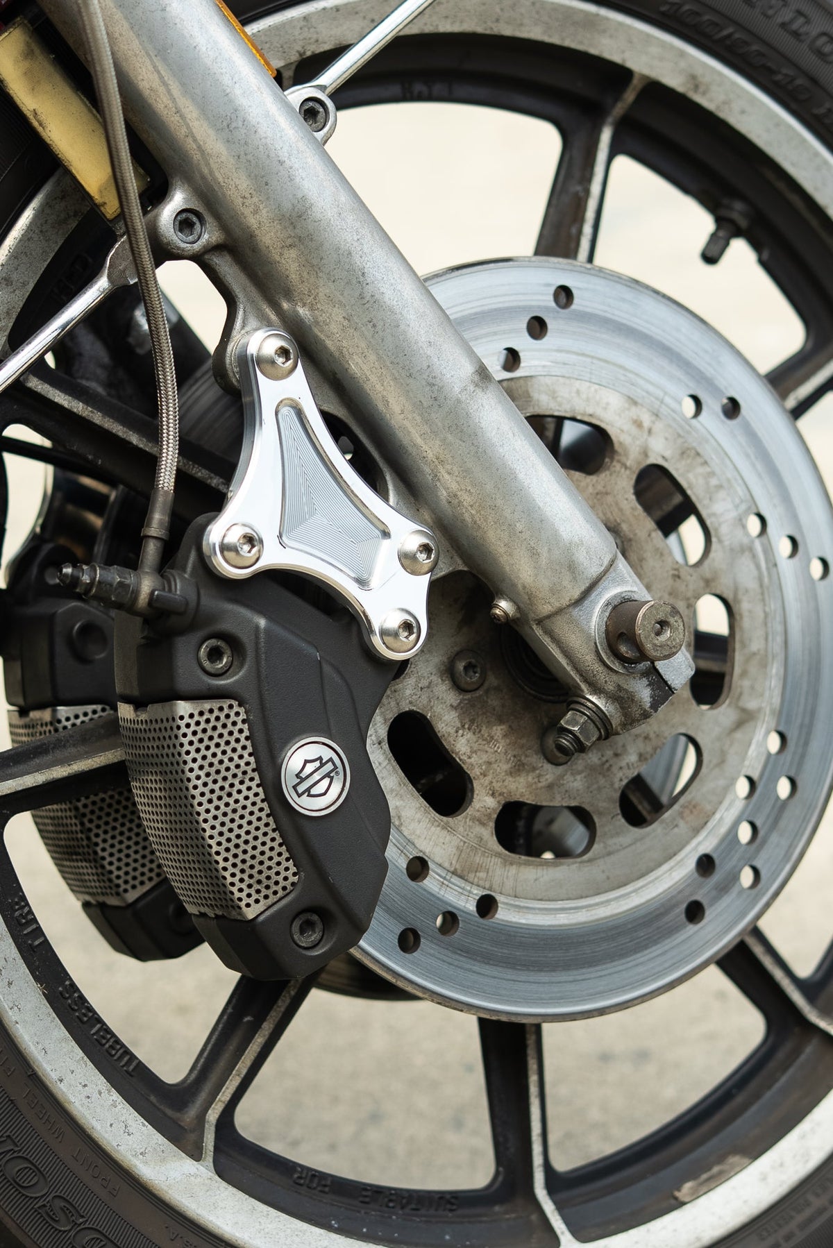 39mm Brembo Caliper Adapters for 99-Down Harley Forks
