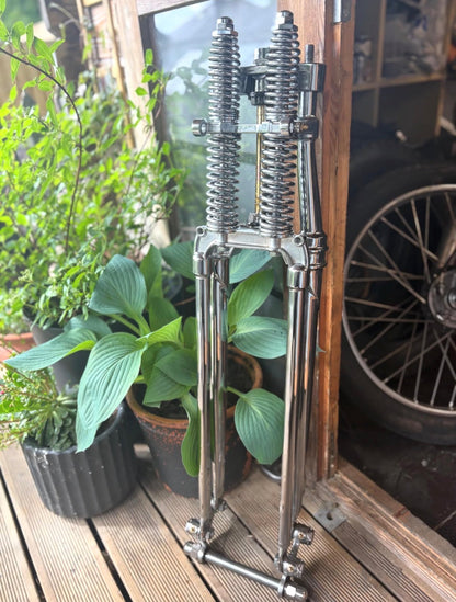 Narrow Inline Springer Fork Harley Custom Chopper Build